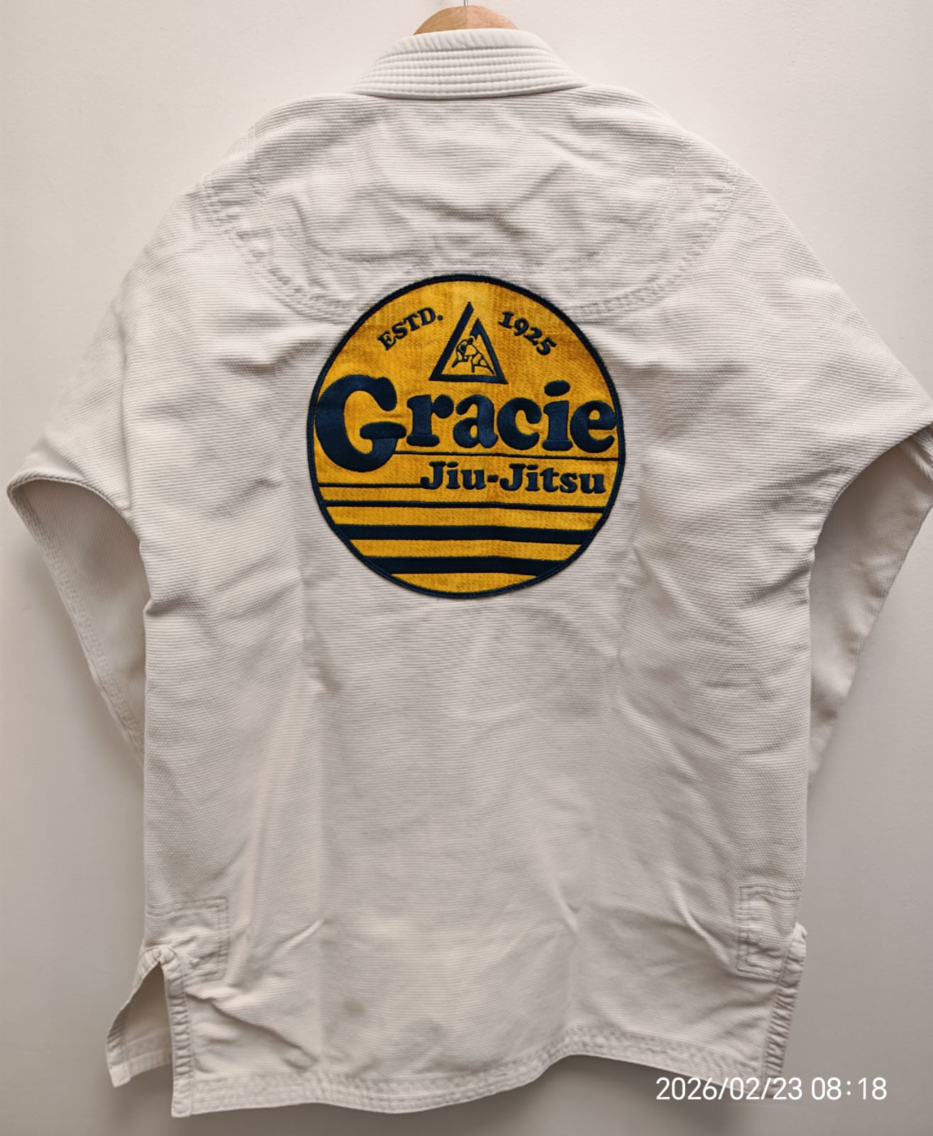 Pre-loved Gracie Sunset Gi - original RRP R1899 (F4 Jacket and A2 pants)